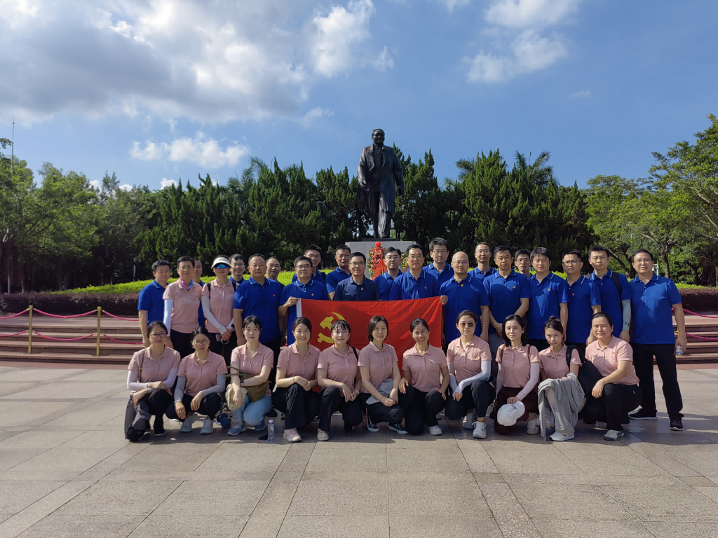 深纺集团机关两支部联合开展“学思想 强党性 重实践 建新功”主题党日活动